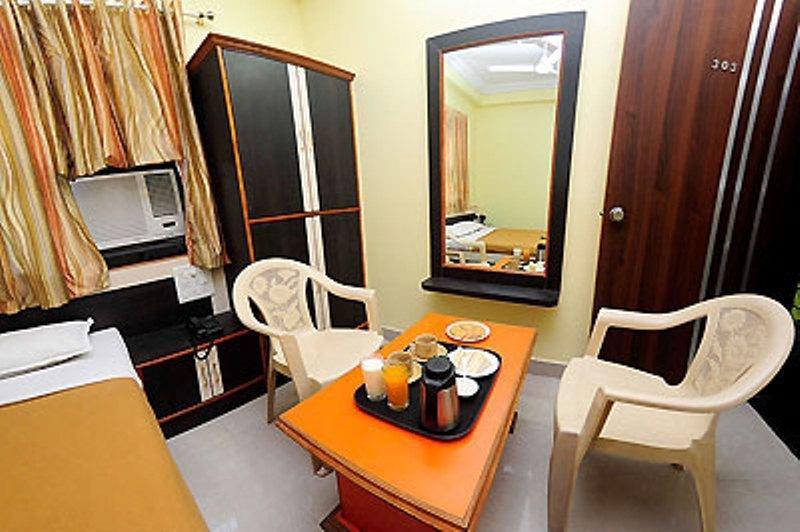 Hotel Sai Ganesh Shirdi Pokój zdjęcie